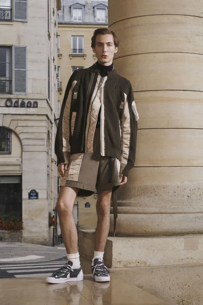 Look 33